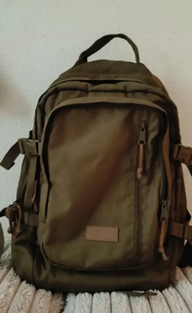 Mochila Eastpak Volker 35L Verde Oliva