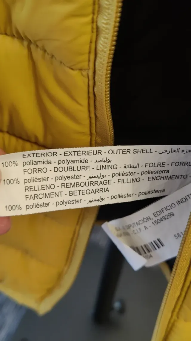 Abrigo Lefties talla 8 mostaza