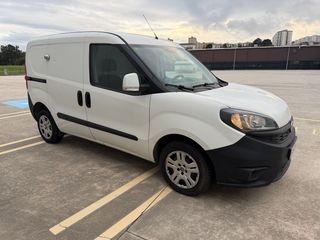 FIAT DOBLO CARGO furgon 1.3jd 95CV 2022