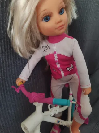 Nancy Muñeca con Bicicleta Deportiva