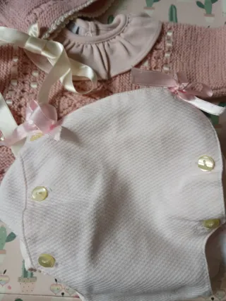 Chaqueta,capota, patucos y body 1-3 meses