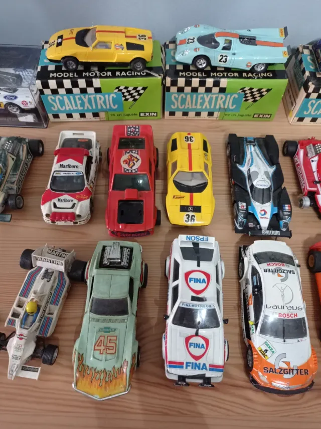 Lote Scalextric Coches y Accesorios