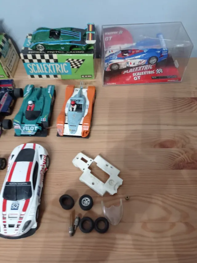 Lote Scalextric Coches y Accesorios