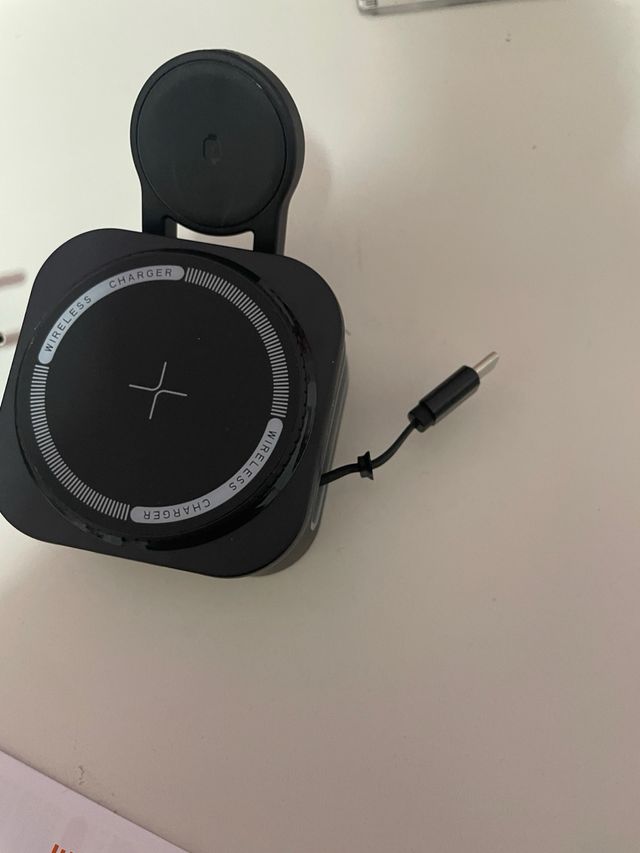 Cargador Inalámbrico Multifuncional Y325