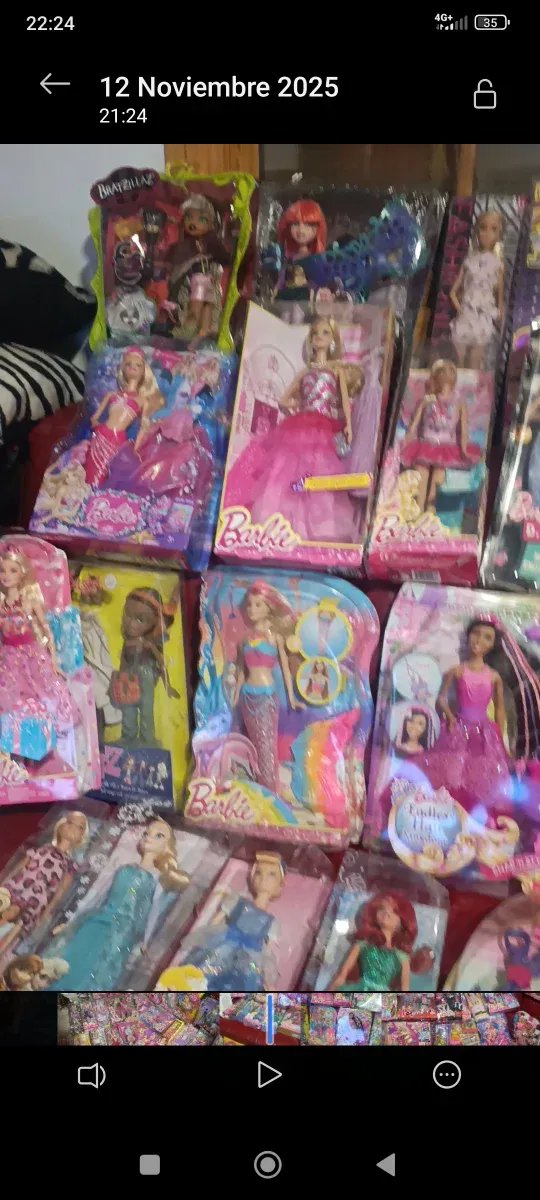 Barbies originales, muchos modelos.