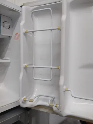 Mini Nevera Congelador LG Solo venta en persona.