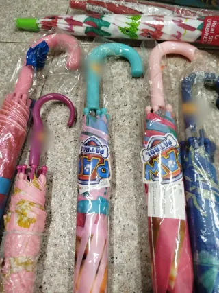 Paraguas infantil de tus series favoritas