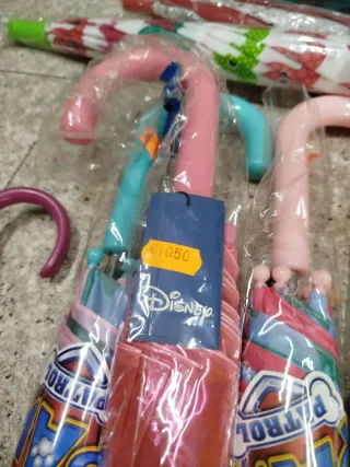 Paraguas infantil de tus series favoritas