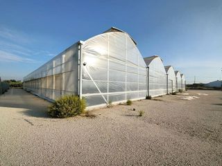 Terreno en venta en Las Bayas en Elche