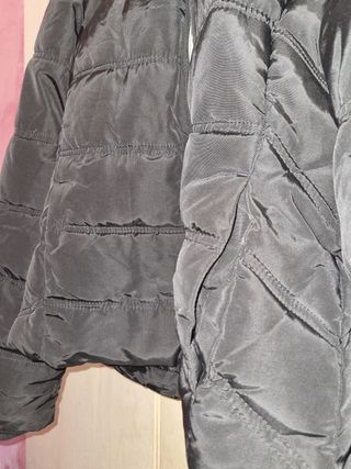 Giubbotto donna Kiabi nero con cappuccio