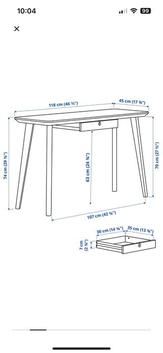 Escritorio de madera con cajón