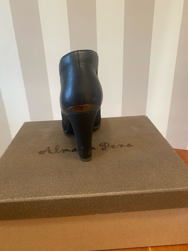 Botines Alma en Pena Piel Negra