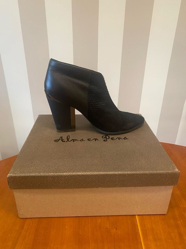 Botines Alma en Pena Piel Negra
