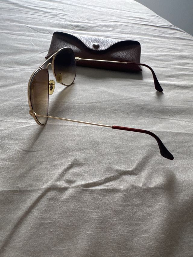 Occhiali da sole da donna Ray-Ban dorati