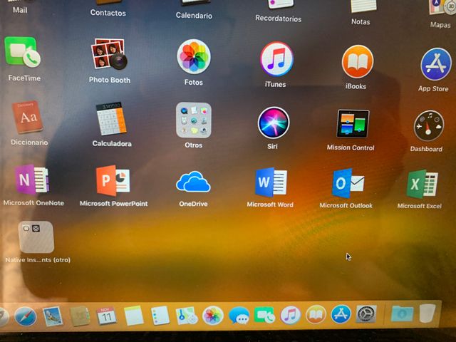 MacBook Pro 13 2010 + 2 Discos + Office + Traktor