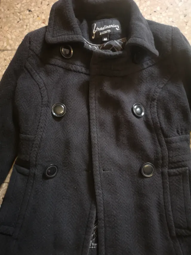 Abrigo Stradivarius Negro Talla M