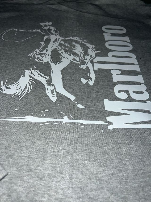 Ropa personalizada de cualquier tipo, escríbenos