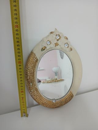 Specchio Vintage Beige con Cornice Decorata