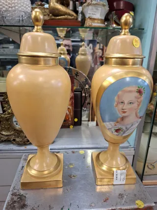 Coppia Vasi Limonge con Ritratti