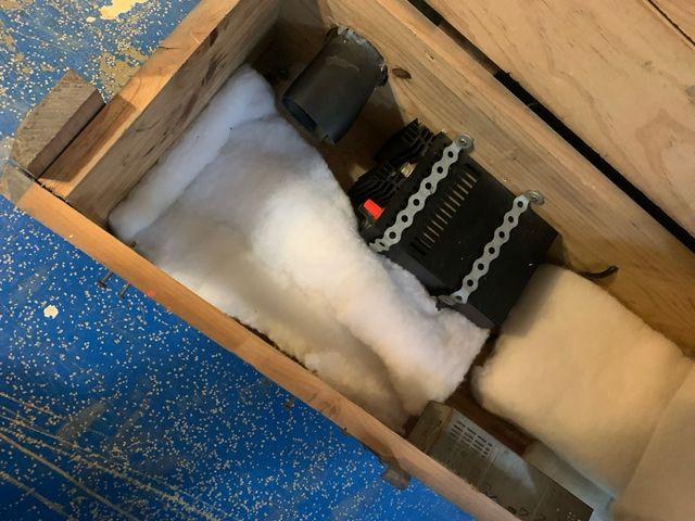 Caja de madera para altavoces de audio+petate mili