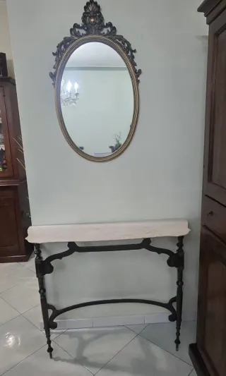 Consolle antica con specchio