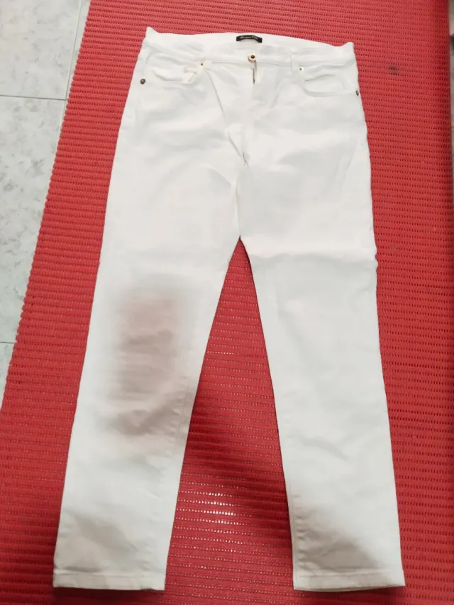 Pantalones Massimo Dutti blancos