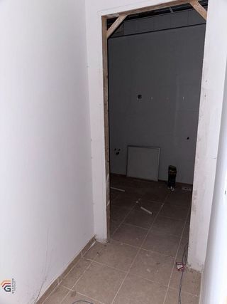 Local comercial en venta en Utebo