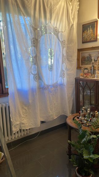 Tovaglia/Copriletto/Tenda Ricamata