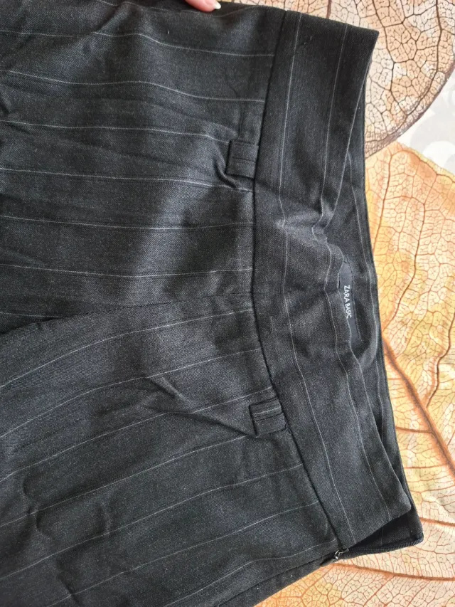 Pantalón de vestir Zara gris