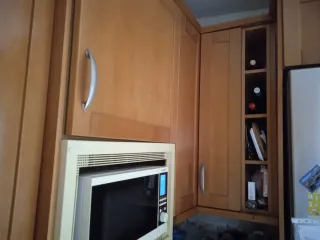 Muebles de cocina y microondas horno