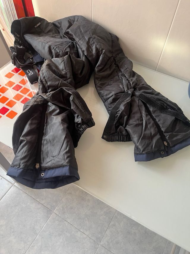 Pantalón de nieve CMP 14 años. usado 1 vez sola