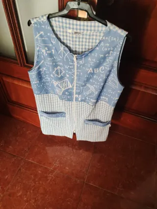 Bata de verano Gary's con estampado matemático