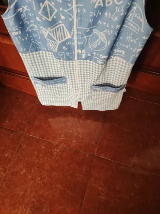 Bata de verano Gary's con estampado matemático