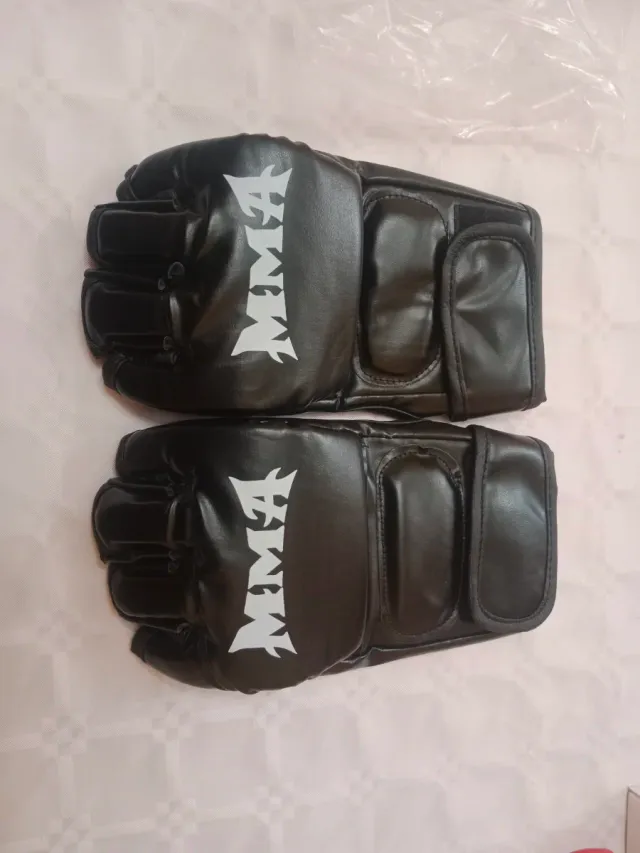 Guantes MMA Negros