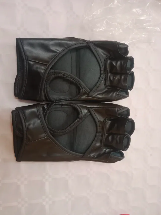 Guantes MMA Negros