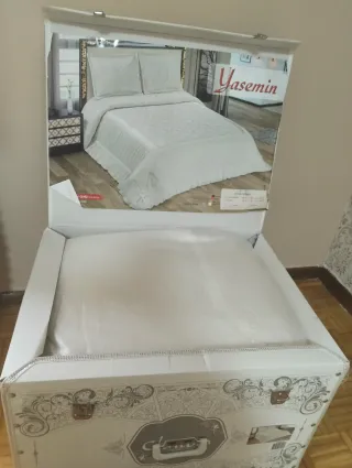 Colcha decorativa..((Bodas gitanas o reportajes))