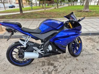 Yamaha R125 Azul