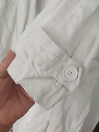 Gabardina Zara blanca. Talla normal.