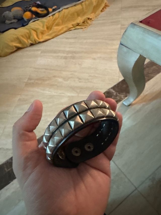 Pulseras de cuero colección artesanal