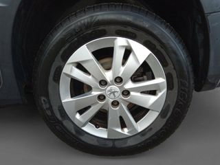 Peugeot Rifter   Standard BlueHDi 73kW Allure