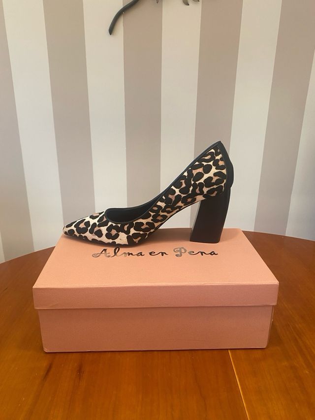 Zapatos Alma en Pena Talla 39 Leopardo