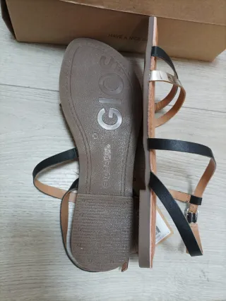 Sandalias GIOSEPPO Piel Tiras Negras/Blancas T.39