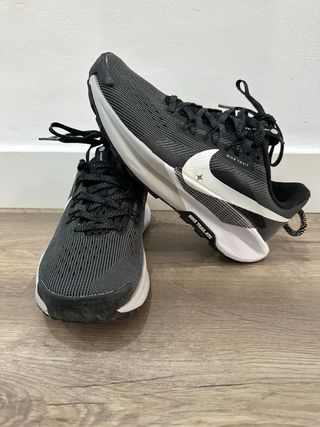 Nike Pegasus Trail 5 Negro/Blanco
