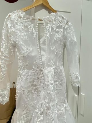 Vestido de novia sin estrenar.