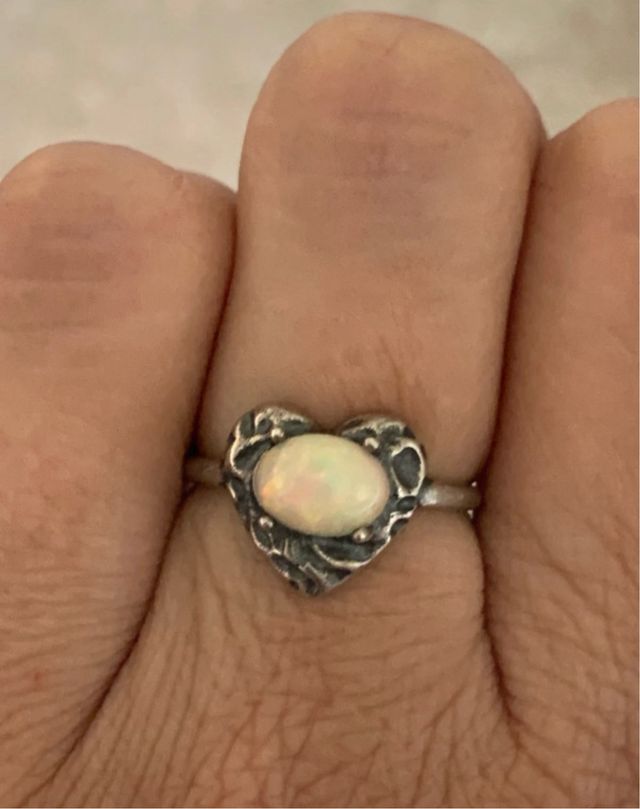 Anillo Plata Corazón Ópalo Natural