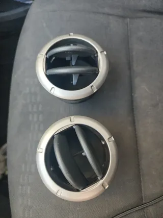 Rejillas Dacia Sandero 2011