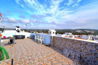 Chalet en venta en San Enrique-Guadiaro-Pueblo Nuevo en San Roque