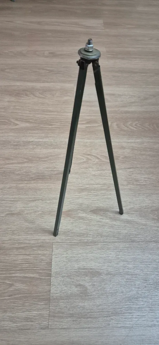Trípode Vintage Metálico