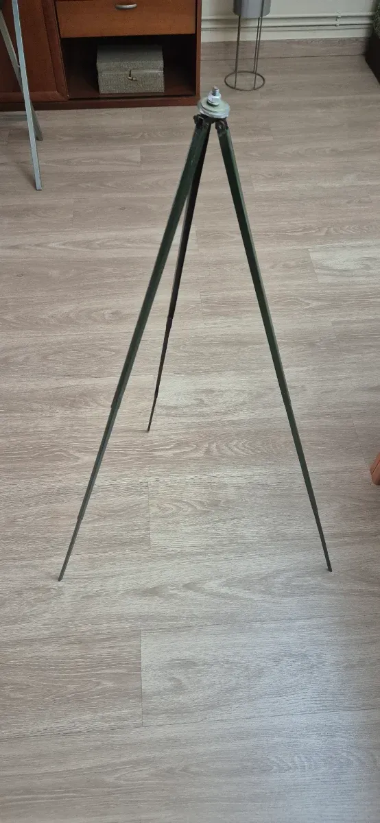 Trípode Vintage Metálico