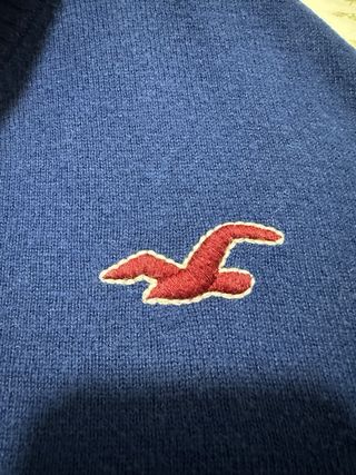 Jersey Hollister cuello pico azul marino Talla L